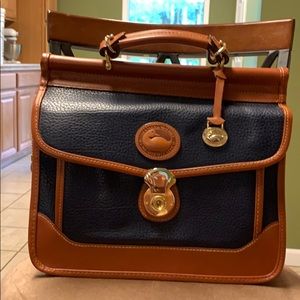 LIKE NEW CONDITION DOONEY AND BOURKE BRIEFCASE